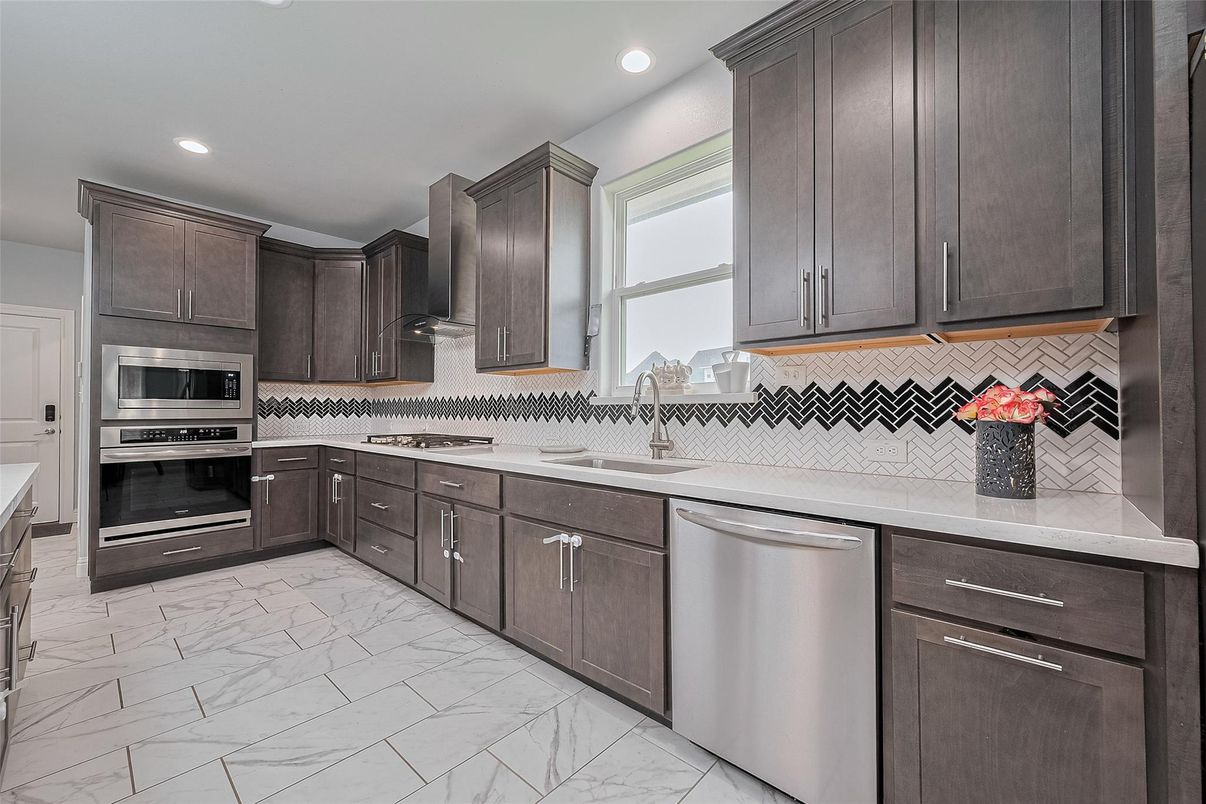 Interior, Kitchen, Marble, Recessed Lighting, Stainless Steel Appliances