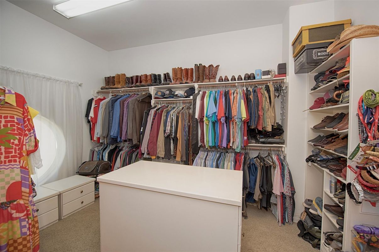 Interior, Walk-in Closets