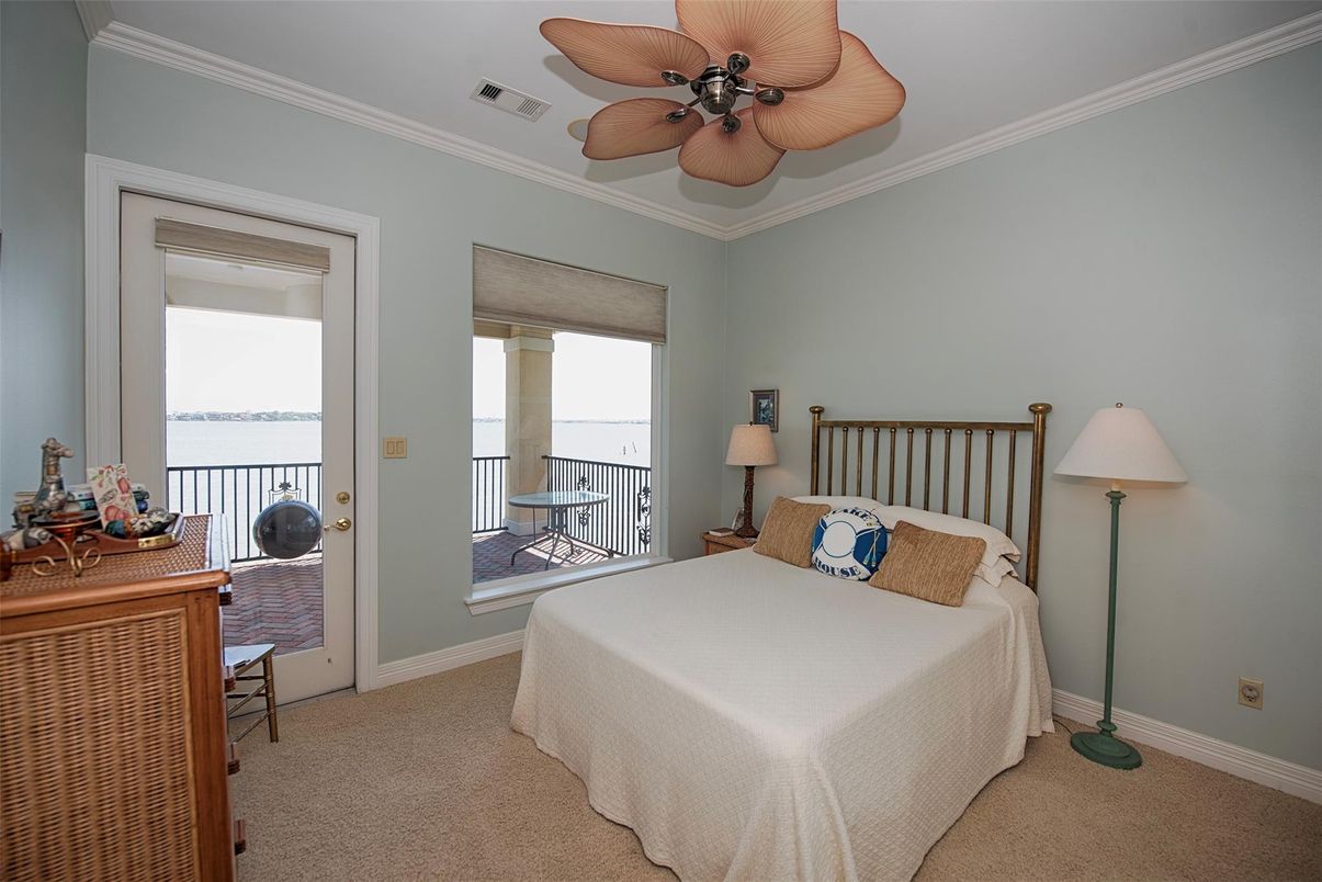 Bedroom, Interior, Water