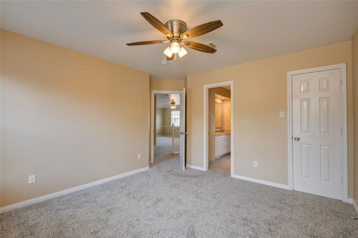 Bathroom, Empty room, Interior