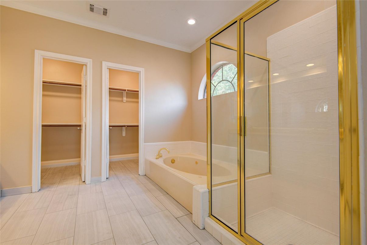 Bathroom, Glass Shower, Interior, Recessed Lighting, Walk-in Closets