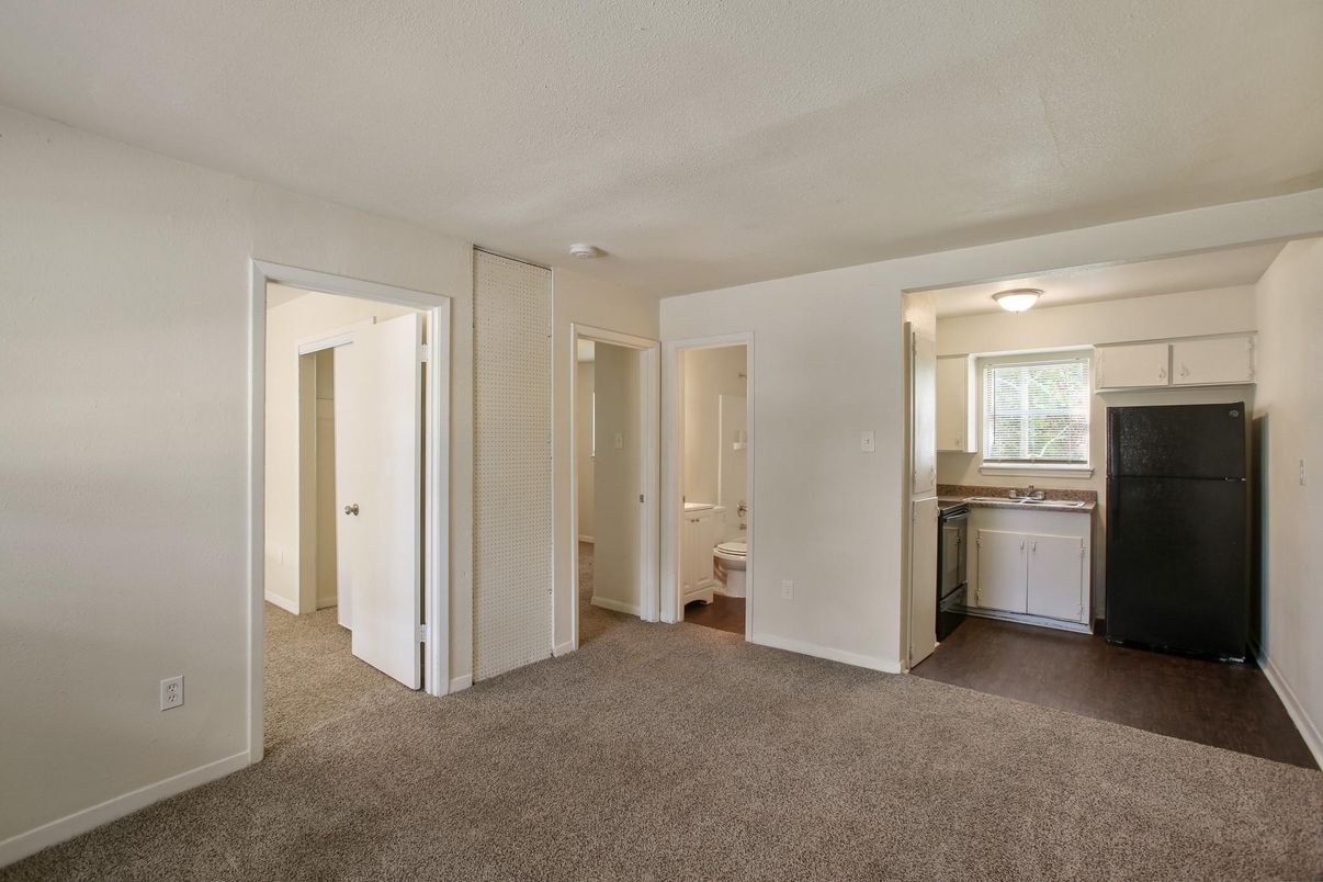 Bathroom, Empty room, Interior