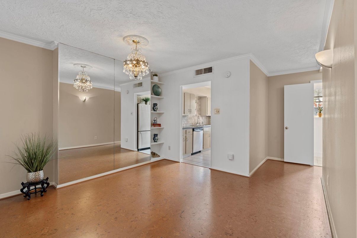 Chandelier, Empty room, Interior, Kitchen