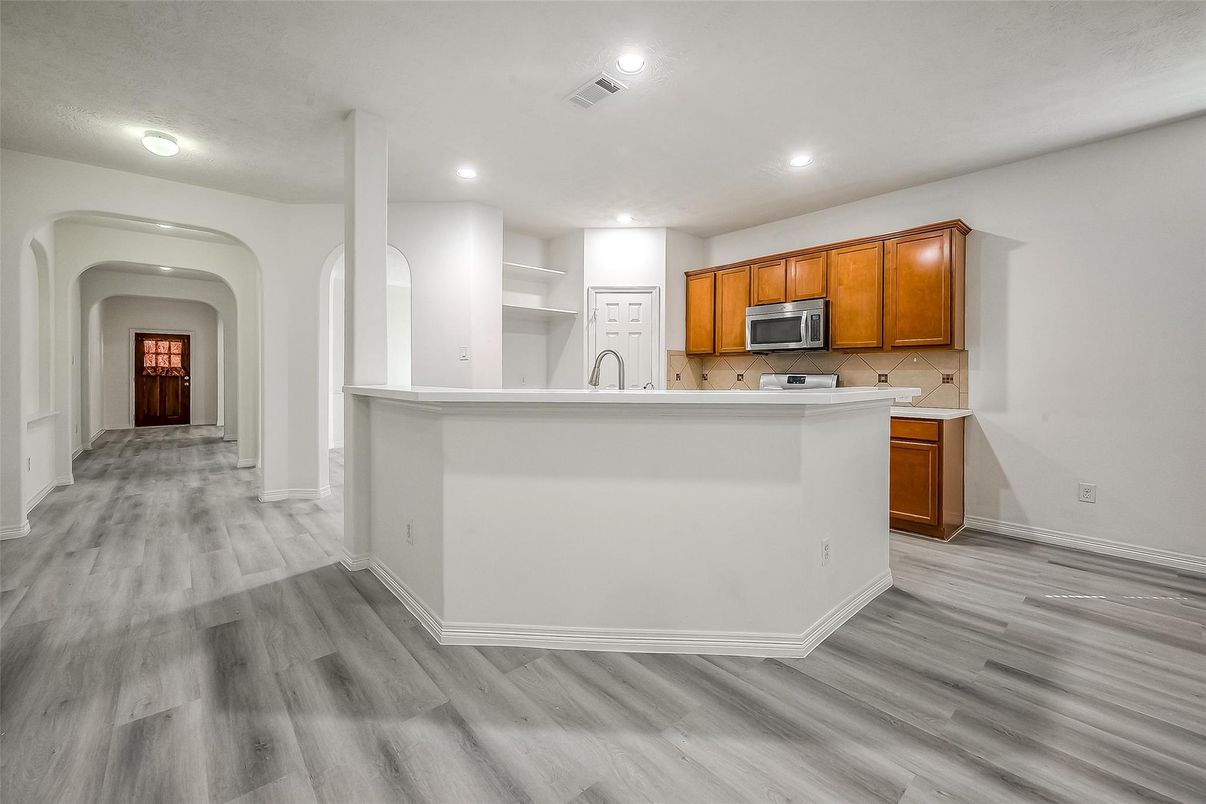Interior, Kitchen, Recessed Lighting, Wood Texture Flooring