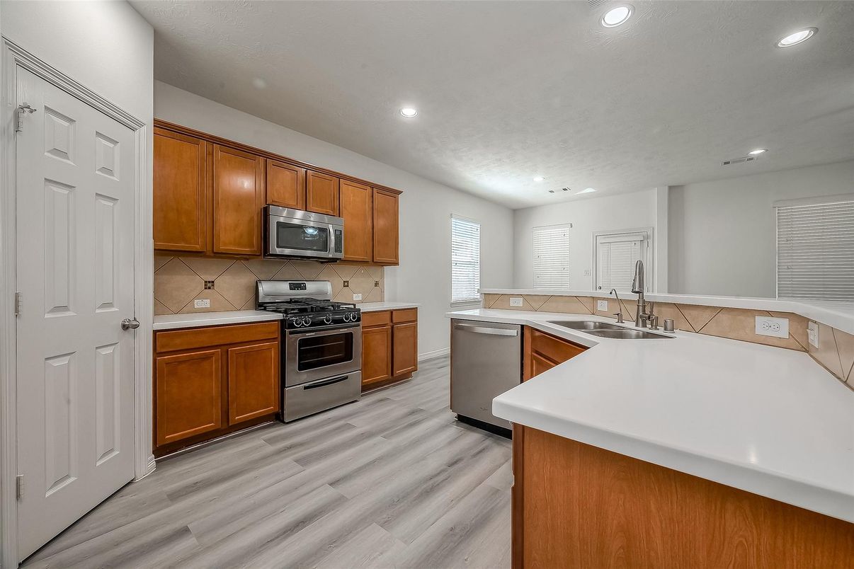Interior, Kitchen, Recessed Lighting, Wood Texture Flooring