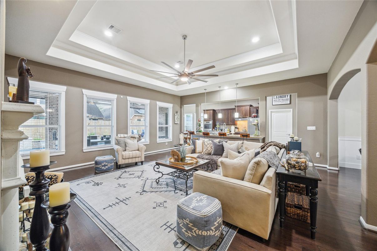 Interior, Kitchen, Living room, Pendant Lights, Recessed Lighting, Wood Texture Flooring