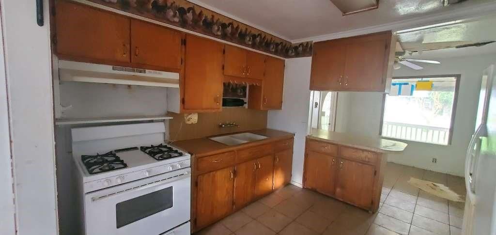 Interior, Kitchen