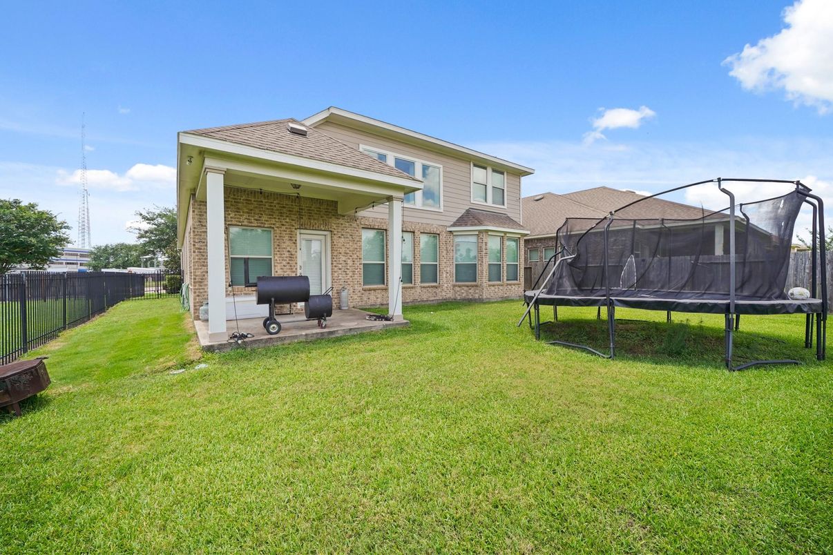 Backyard, Exterior, Playground