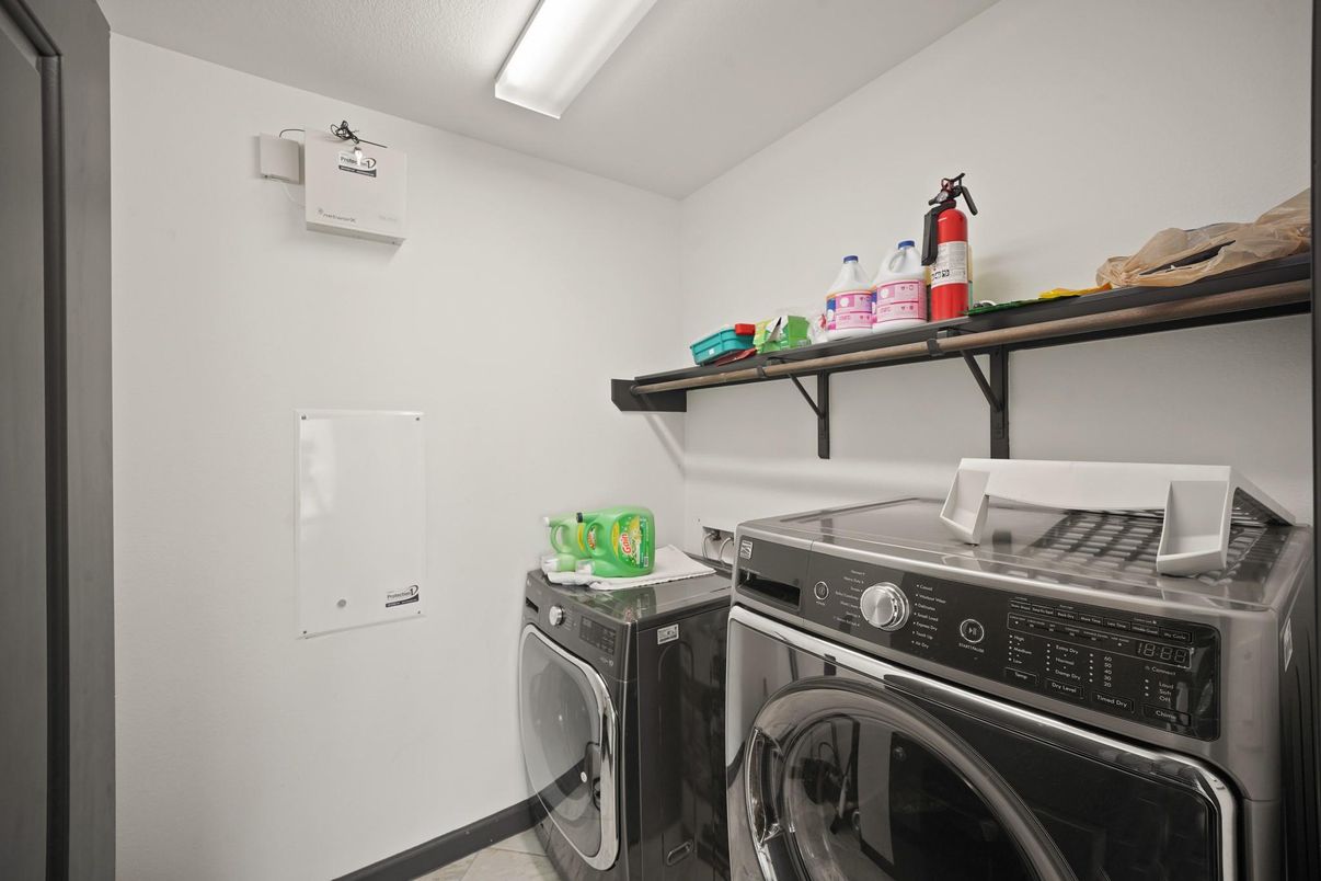 Interior, Washer