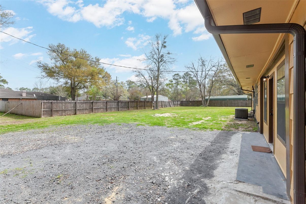 Backyard, Exterior
