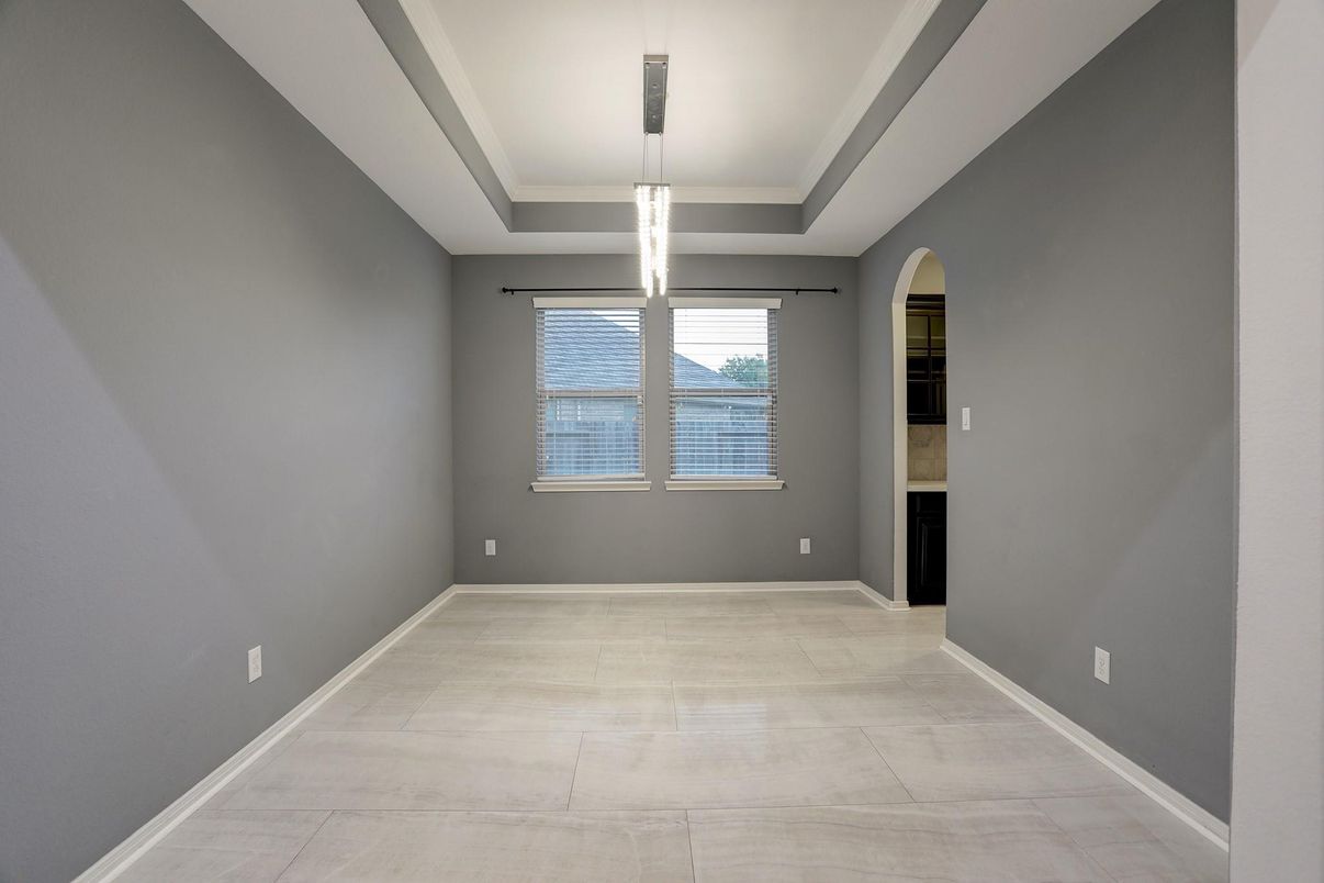 Empty room, Interior, Pendant Lights