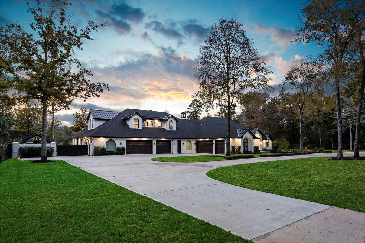 Attached, Backyard, Exterior, Facade, Cape Cod