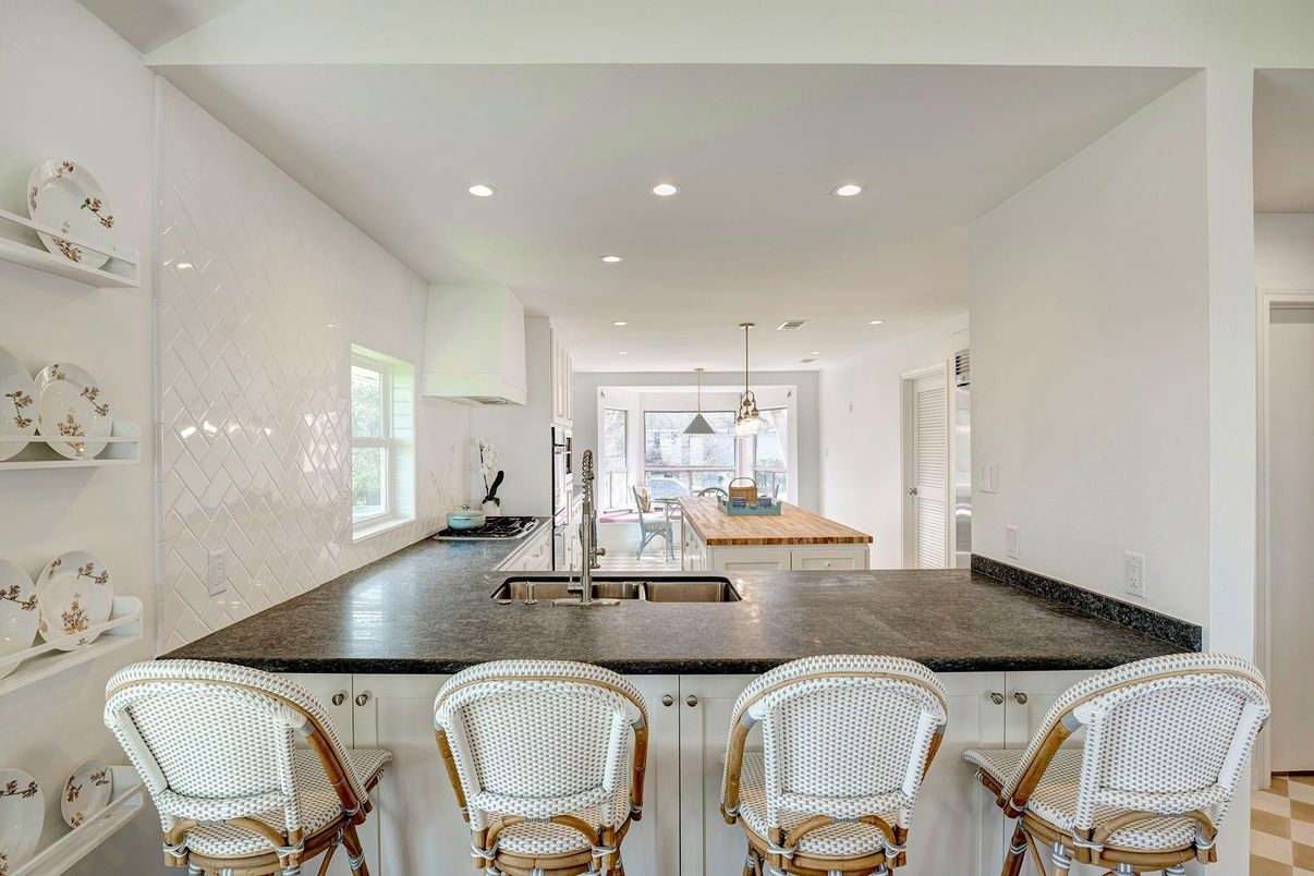 Interior, Kitchen, Pendant Lights, Recessed Lighting