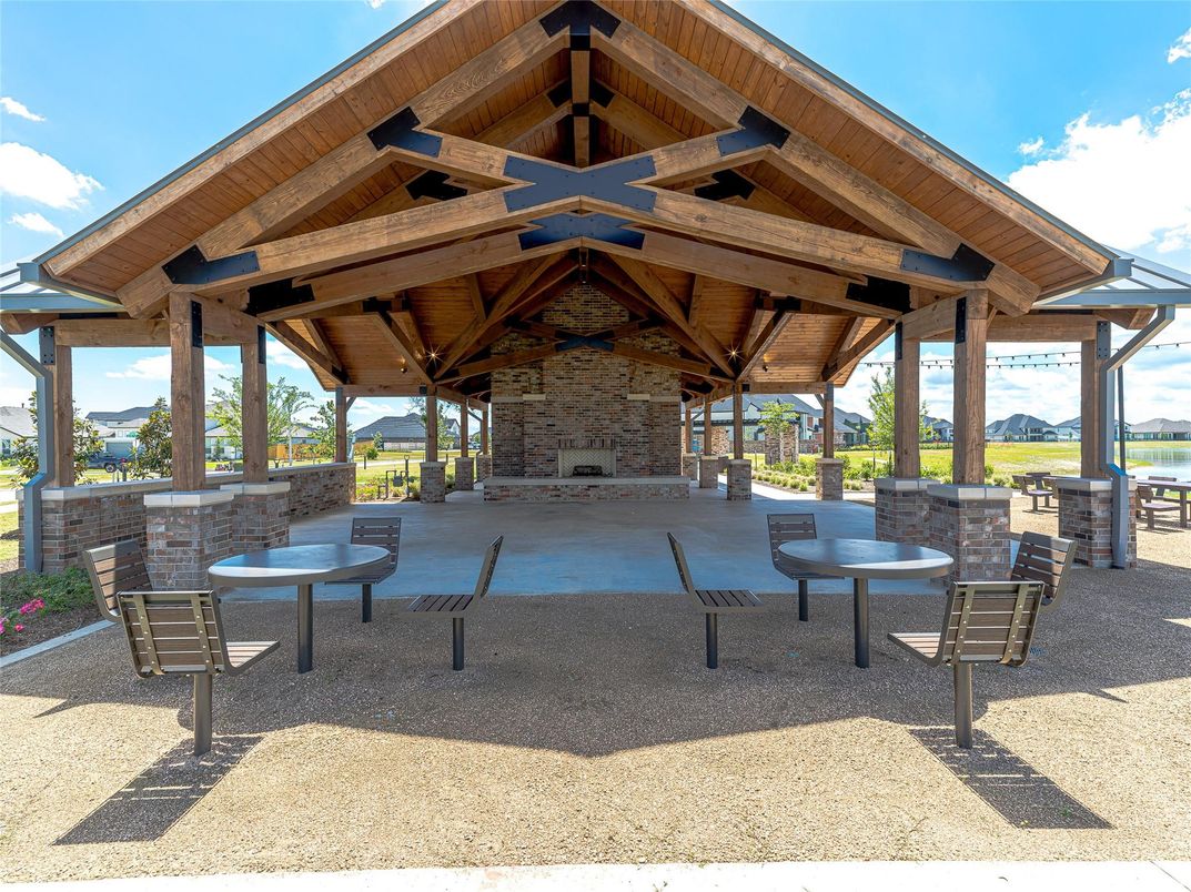 Exterior, Fireplace