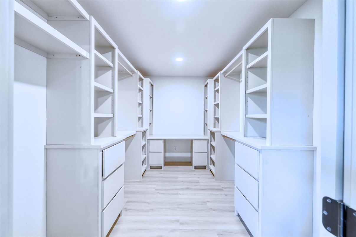 Interior, Recessed Lighting, Walk-in Closets, Wood Texture Flooring