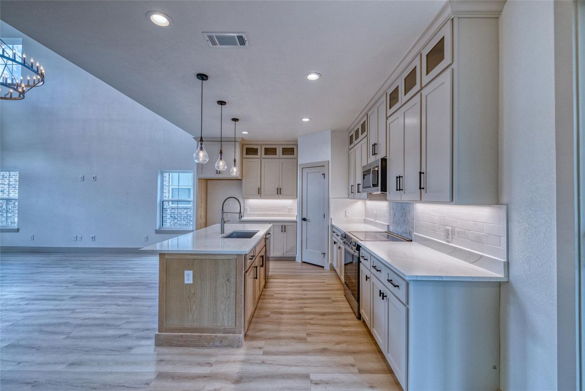 Interior, Kitchen, Pendant Lights, Recessed Lighting, Wood Texture Flooring