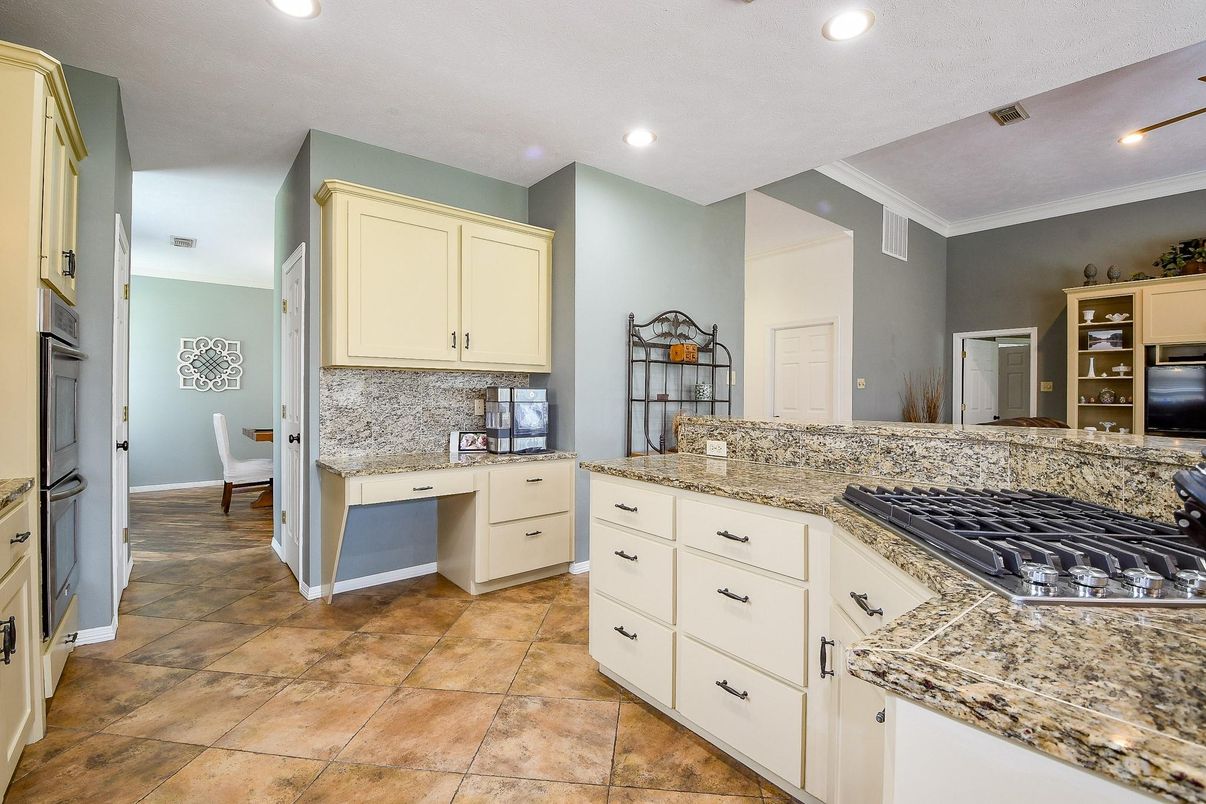 Interior, Kitchen, Recessed Lighting