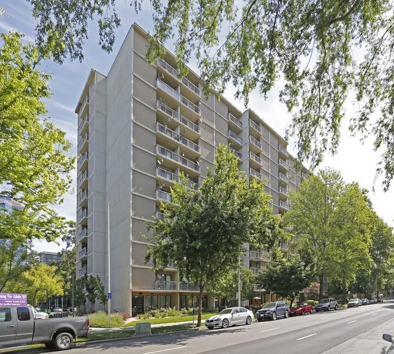 Exterior, Facade, Condo Building