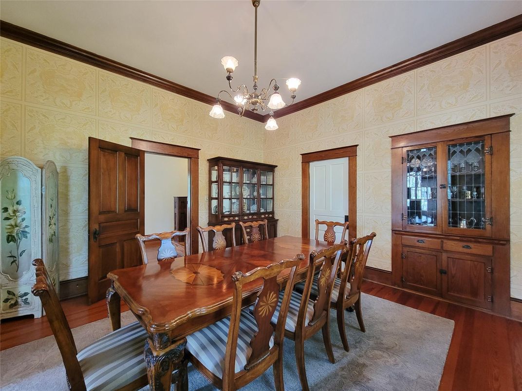 Chandelier, Dining room, Interior, Wood Texture Flooring