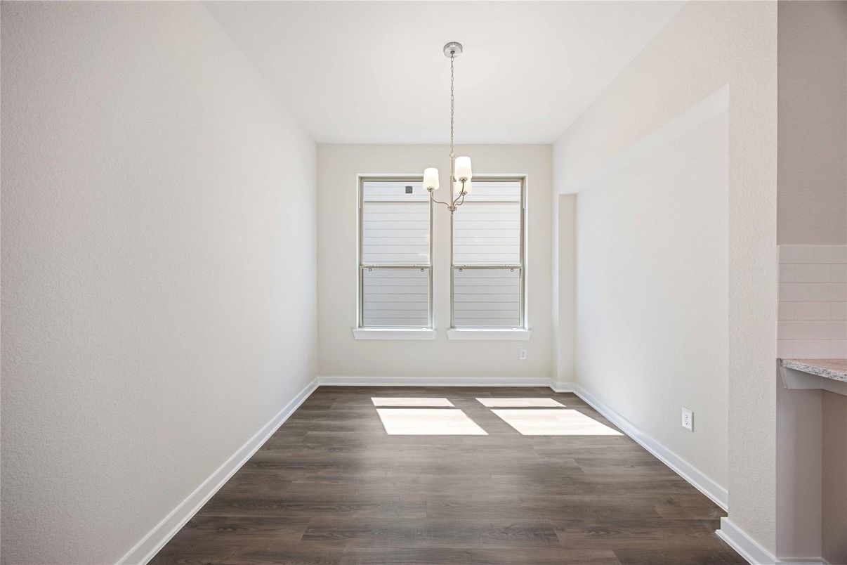 Empty room, Interior, Pendant Lights, Wood Texture Flooring