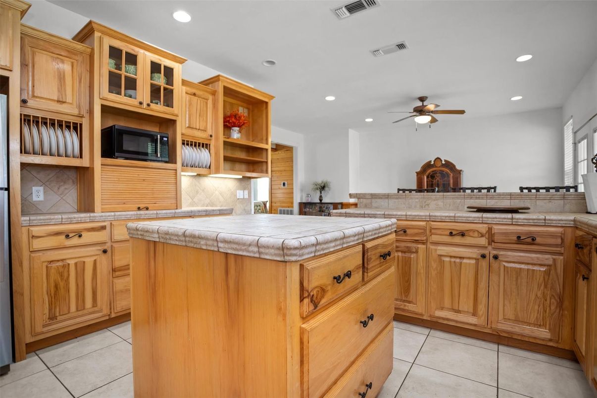Interior, Kitchen, Recessed Lighting, Tile Countertops