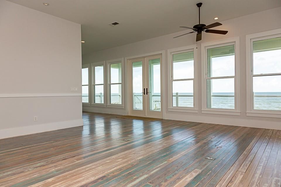 Empty room, Interior, Recessed Lighting, Water, Wood Texture Flooring