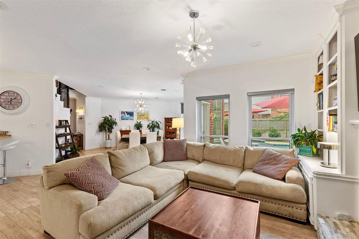 Chandelier, Dining room, Interior, Living room, Pendant Lights, Recessed Lighting, Wood Texture Flooring