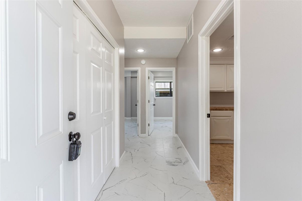 Interior, Marble, Recessed Lighting