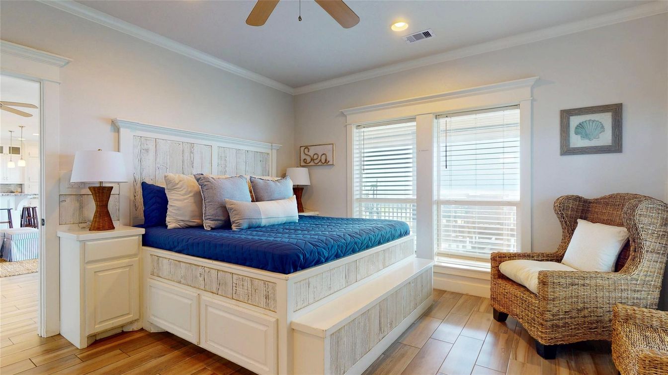 Bedroom, Interior, Recessed Lighting, Wood Texture Flooring