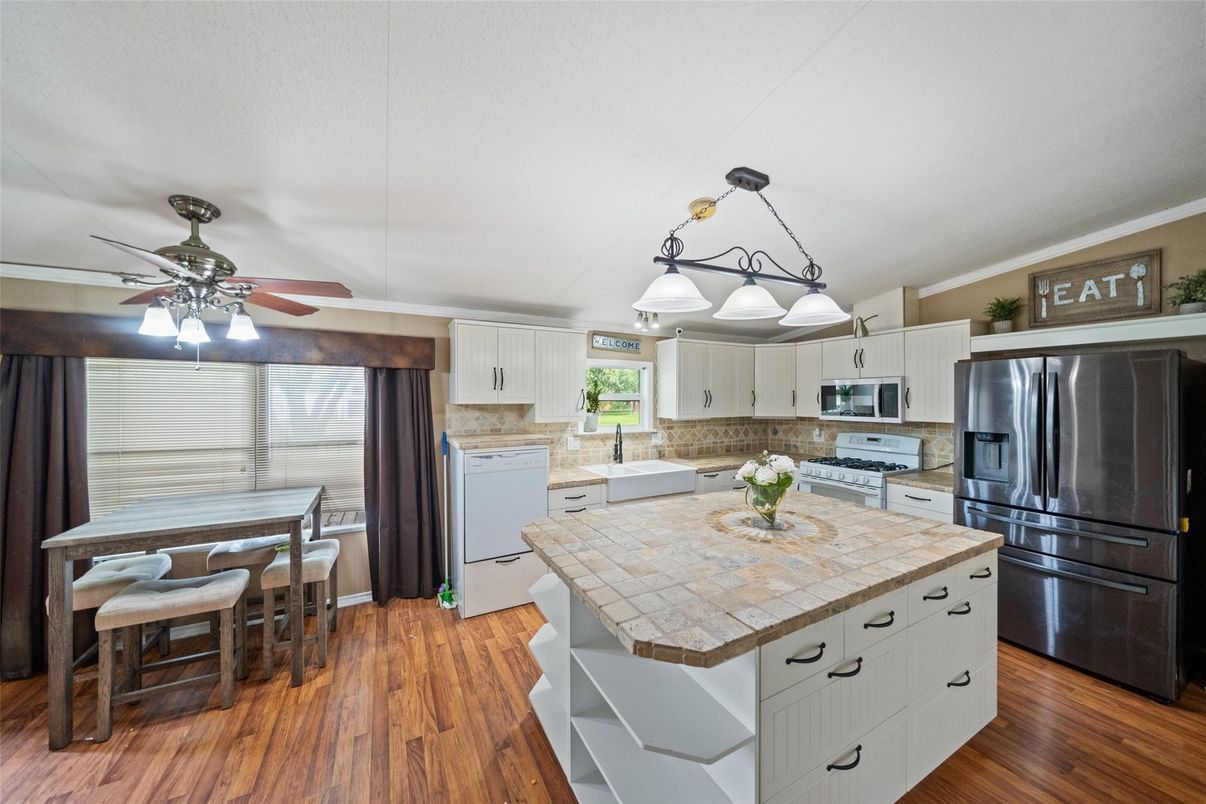 Dining room, Interior, Kitchen, Tile Countertops, Wood Texture Flooring