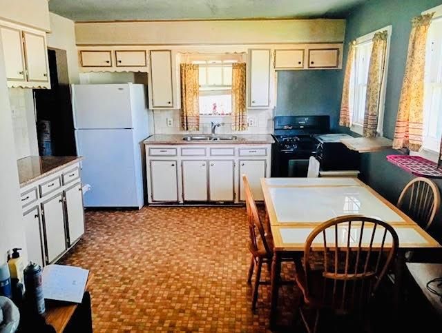 Dining room, Interior, Kitchen