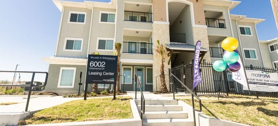 Exterior, Facade, None