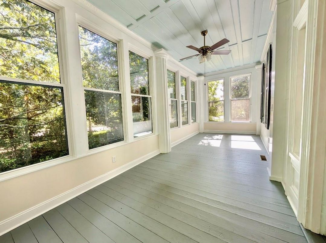 Empty room, Interior, Sun Room, Wood Texture Flooring