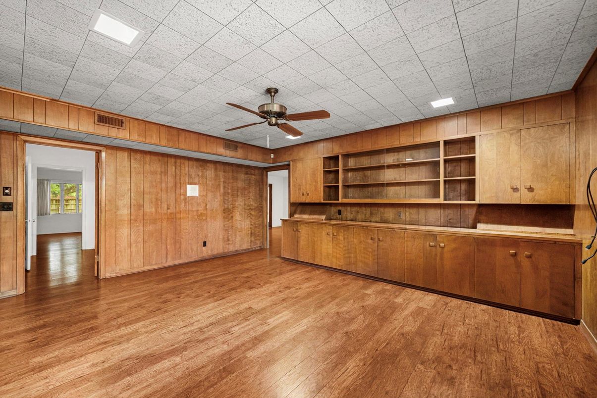 Empty room, Interior, Recessed Lighting, Wood Texture Flooring, Wooden Walls