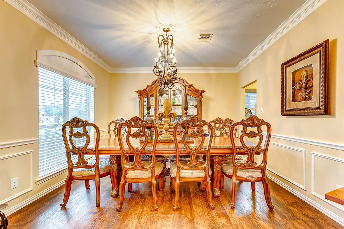 Chandelier, Dining room, Interior, Wood Texture Flooring