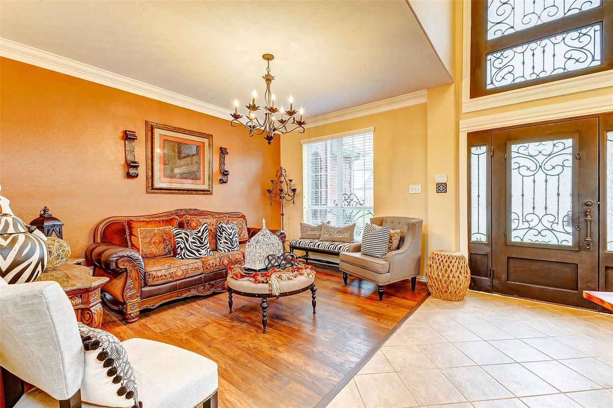 Chandelier, Interior, Living room, Wood Texture Flooring