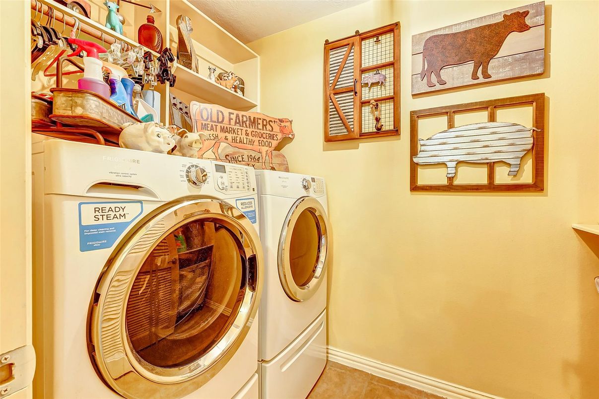 Interior, Utility Closets, Washer