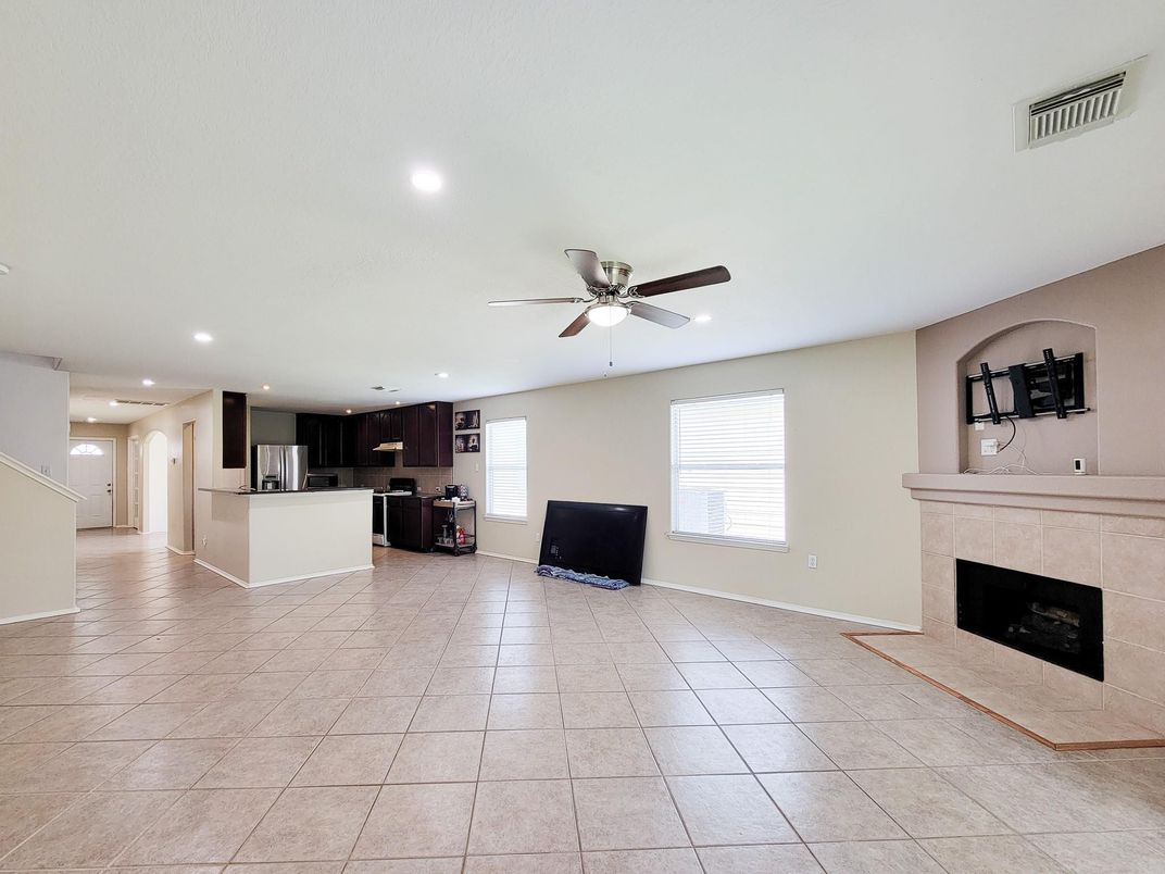 Empty room, Fireplace, Interior, Kitchen, Recessed Lighting