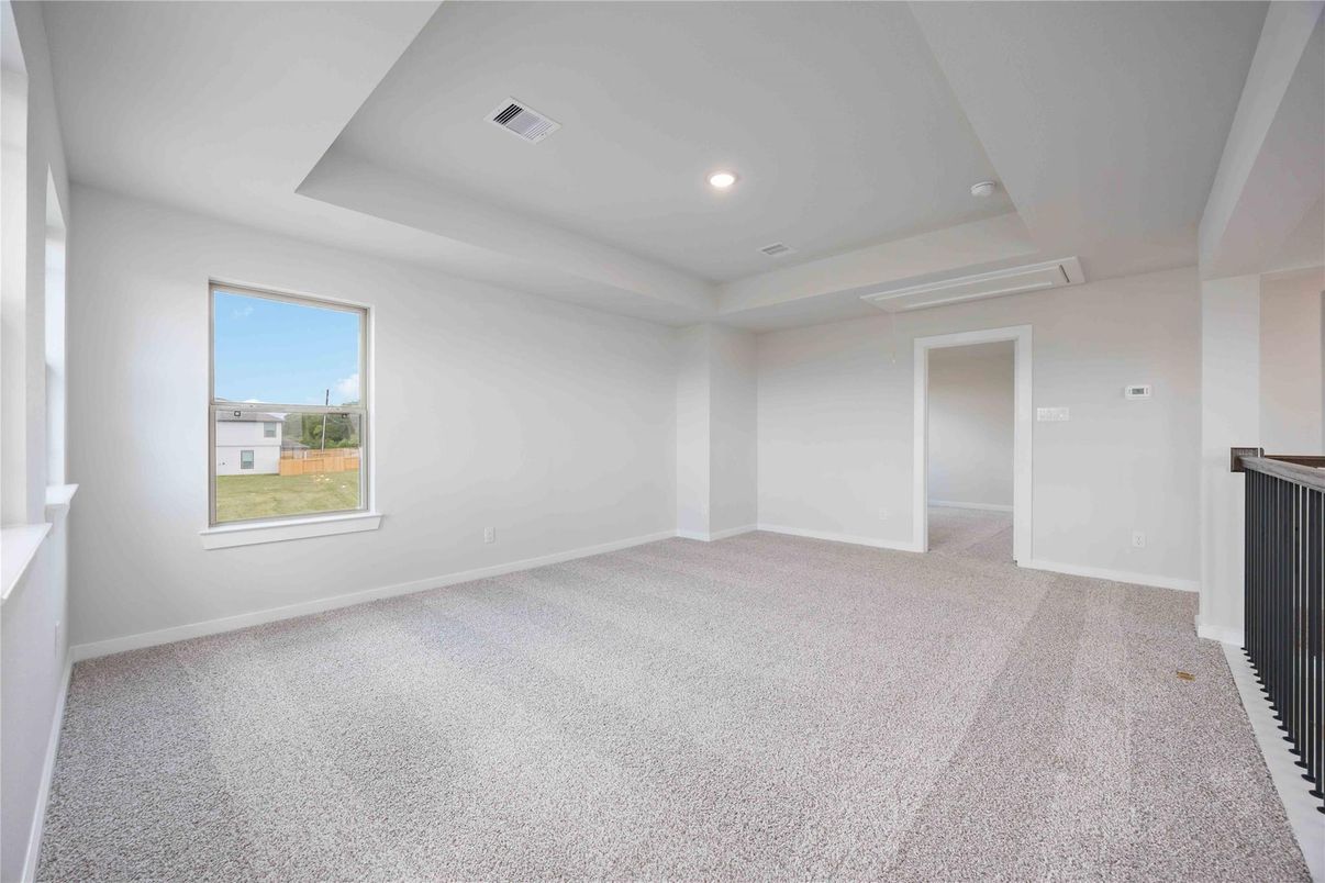 Empty room, Interior, Recessed Lighting