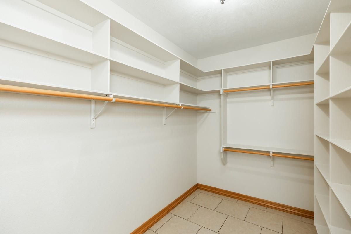Interior, Walk-in Closets