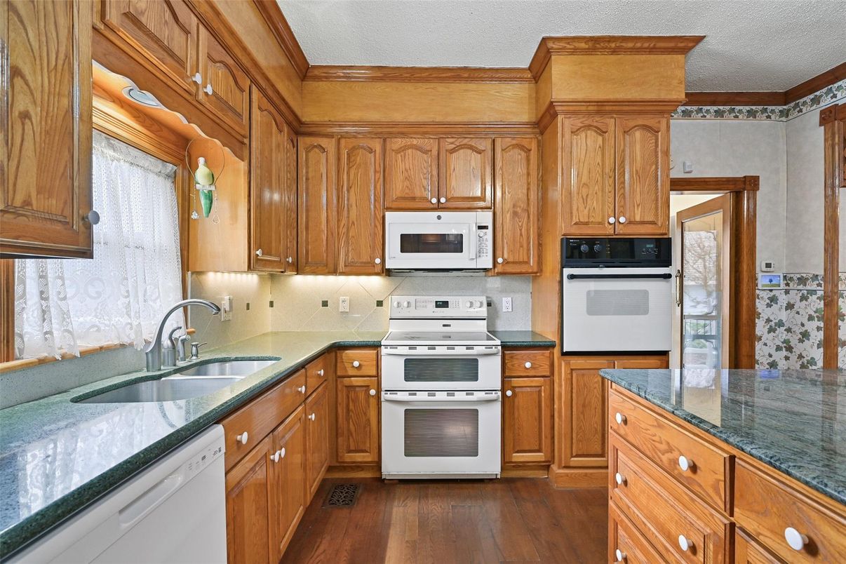 Interior, Kitchen, Wood Texture Flooring