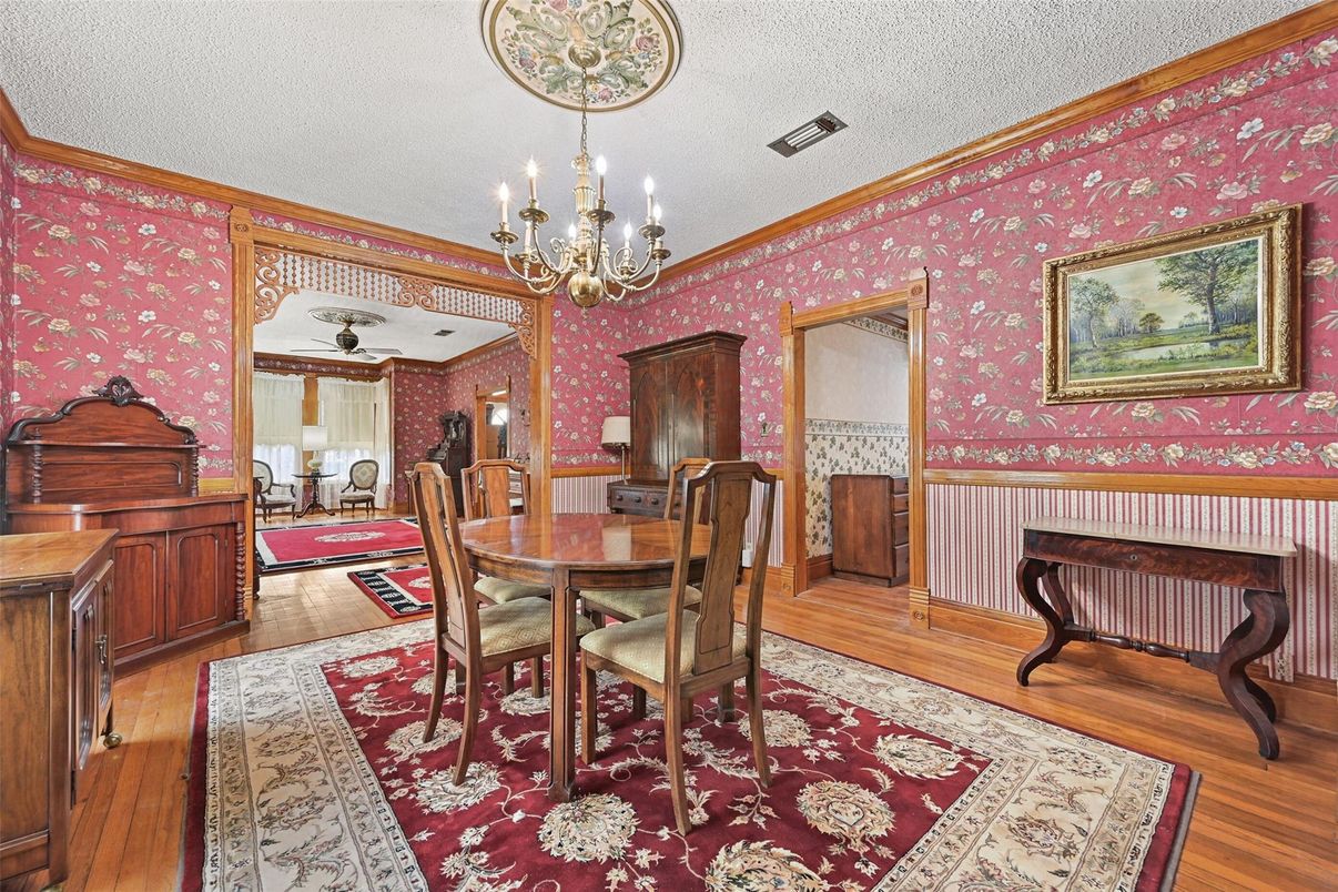 Chandelier, Dining room, Interior, Wood Texture Flooring