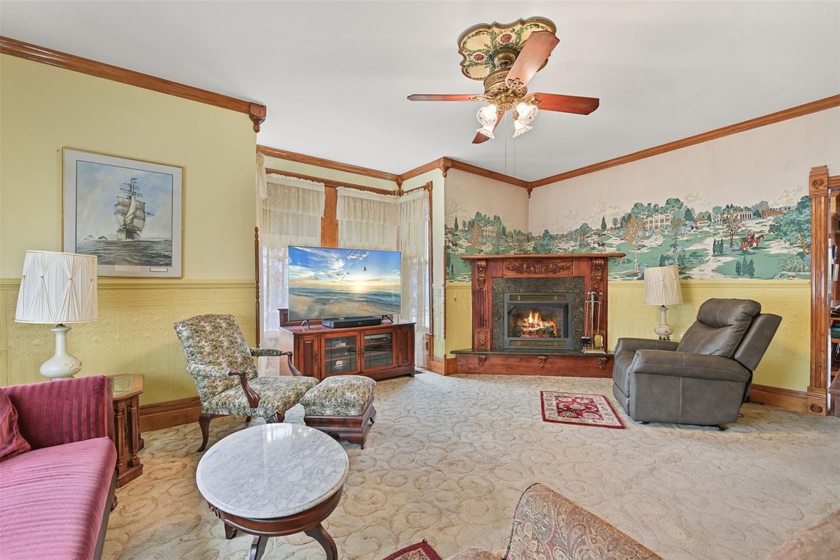 Fireplace, Interior, Living room