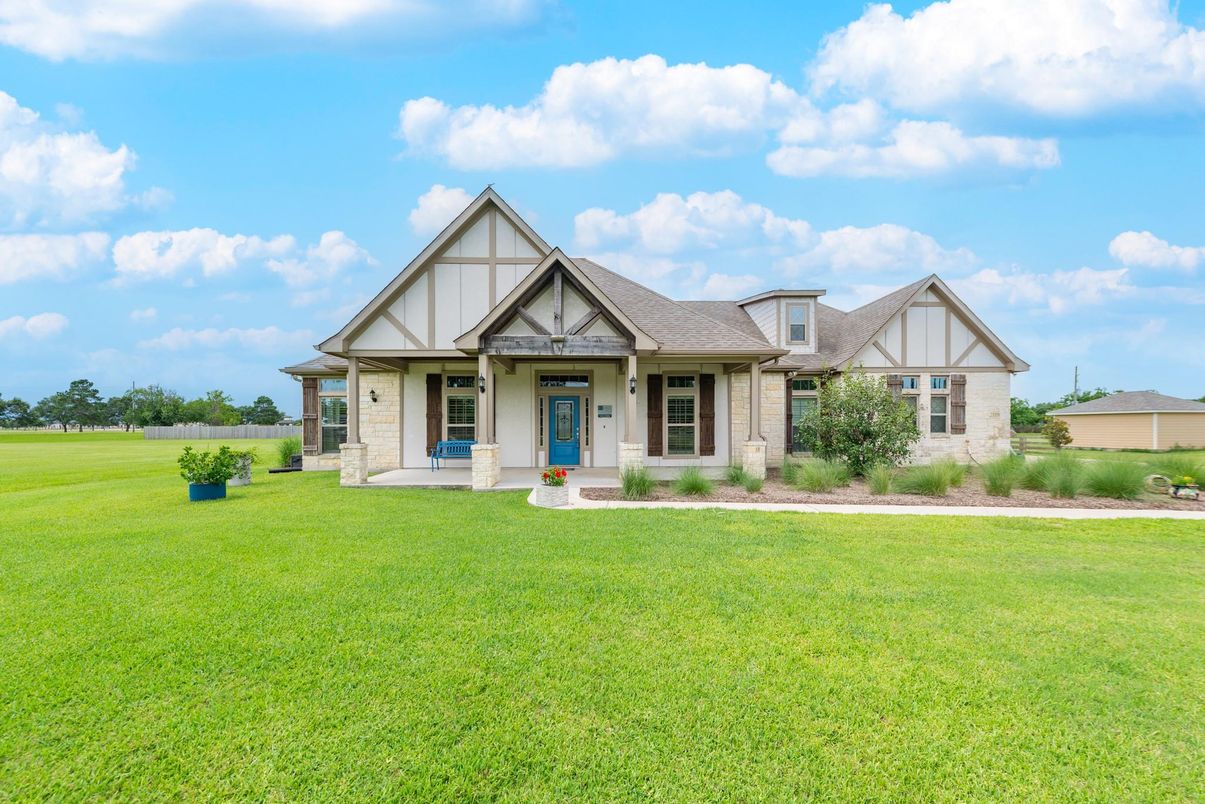 Backyard, Exterior, Facade, Tudor Revival