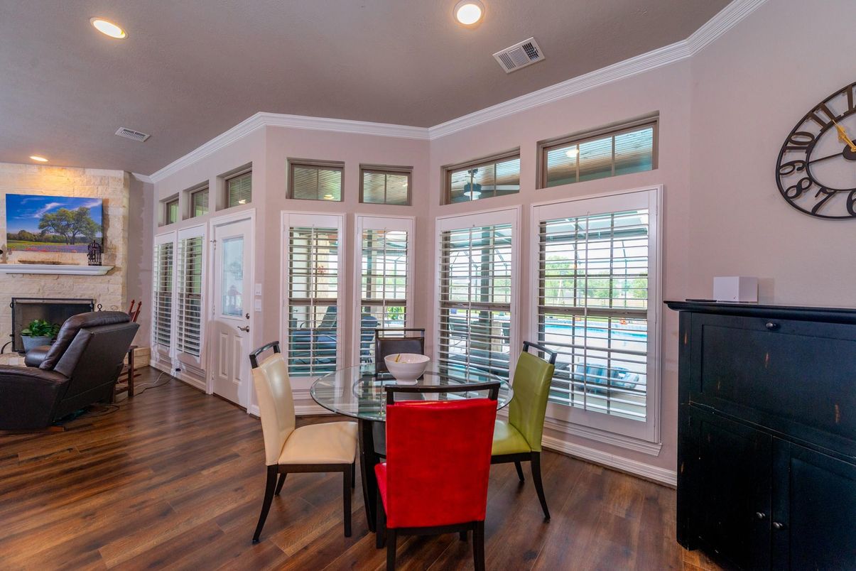 Dining room, Fireplace, Interior, Recessed Lighting, Wood Texture Flooring