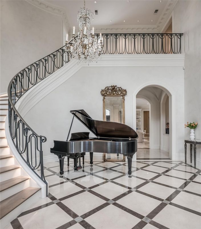 Chandelier, Interior, Piano, Recessed Lighting