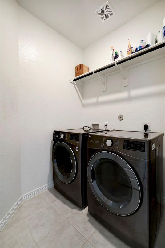 Interior, Washer