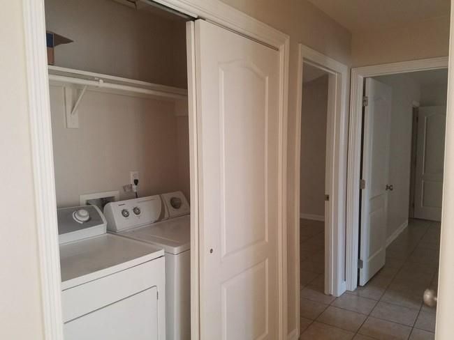 Interior, Utility Closets, Washer