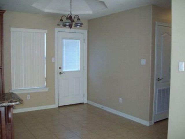 Chandelier, Empty room, Interior