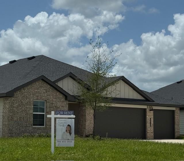 Attached, Exterior, Facade, Brick Facade, Brick Traditional
